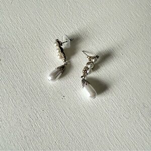 Vintage Pearl Jeweled Tear Drop Earrings